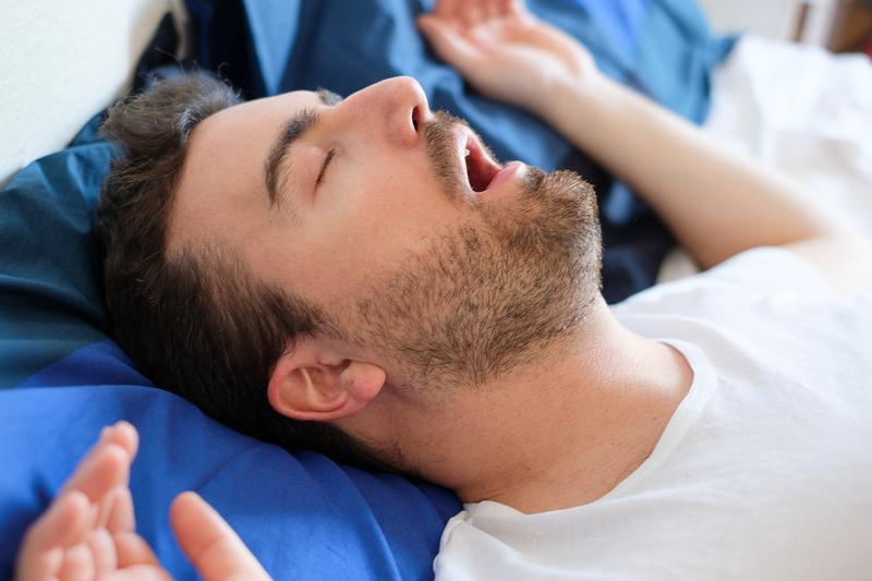 Ah-Kim-Pech - La apnea del sueño es un trastorno del sueño potencialmente  grave en que la respiración se detiene y recomienza repetidas veces. Si  roncas sonoramente y sientes cansancio incluso después de